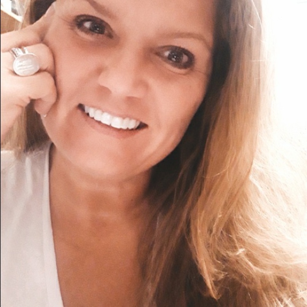 Meet your Posher, Jennifer